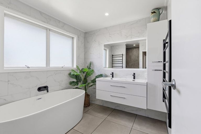 Photo of property in 38 Burwood Road, Matamata, 3400