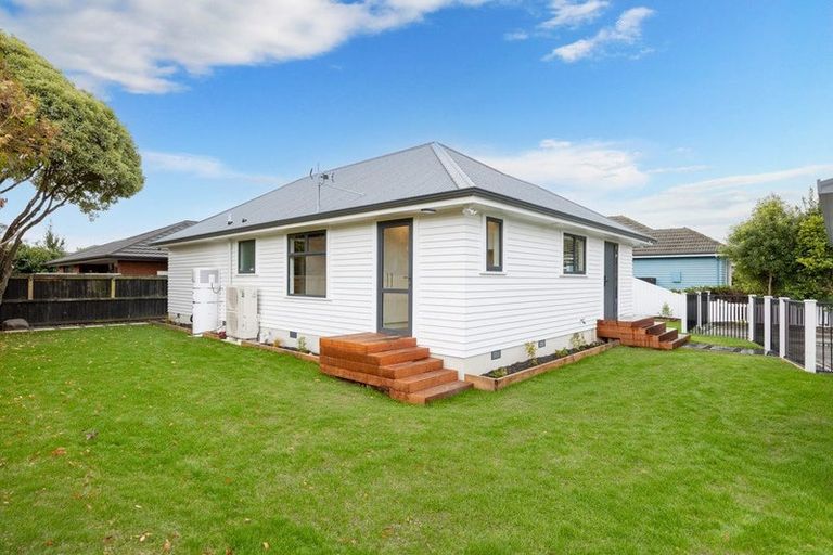 Photo of property in 10 Kendal Avenue, Burnside, Christchurch, 8053