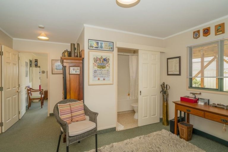 Photo of property in 2 Endeavour Close, Whitianga, 3510