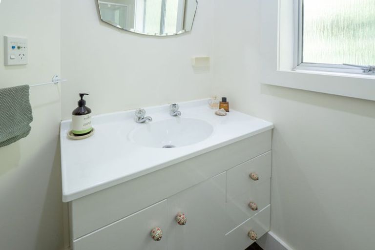 Photo of property in 6506 Christchurch Akaroa Road, Takamatua, 7581