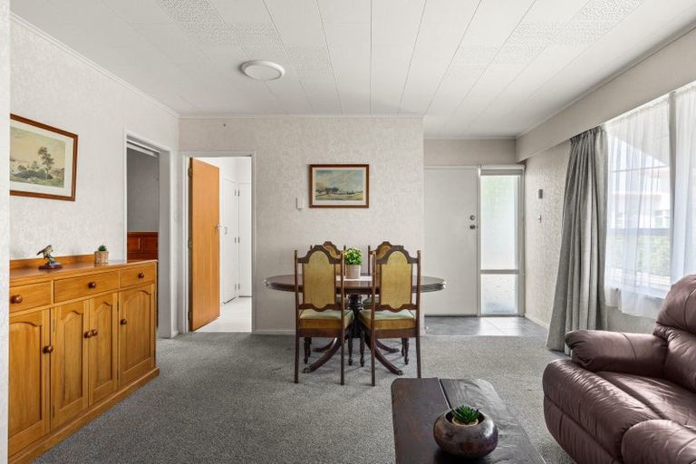 Photo of property in 2/24 White Street, Taradale, Napier, 4112