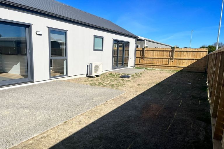 Photo of property in 9 Koru Loop, Paraparaumu, 5032