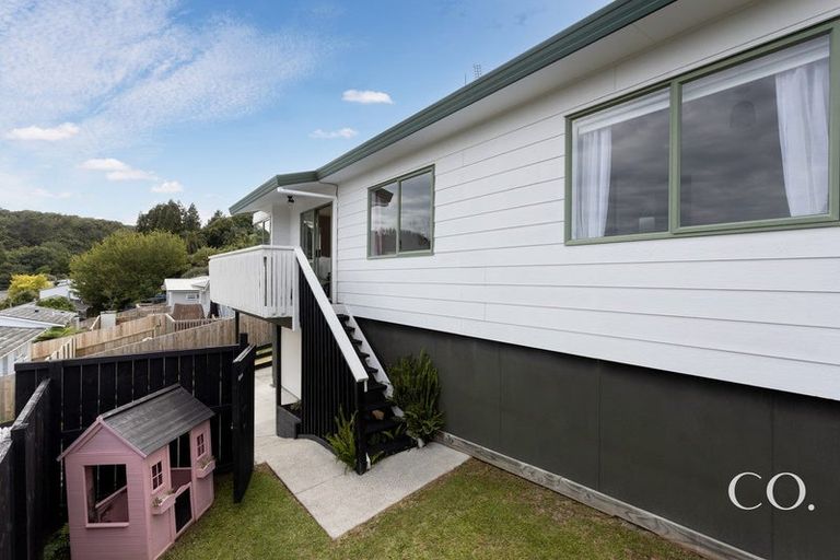 Photo of property in 21b Dingadee Street, Welcome Bay, Tauranga, 3112