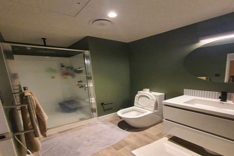 Photo of property in Unit 206,l2, 206/14 Laings Road, Hutt Central, Lower Hutt, 5010