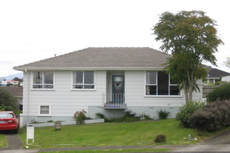 Photo of property in 8 Anson Place, Westown, New Plymouth, 4310