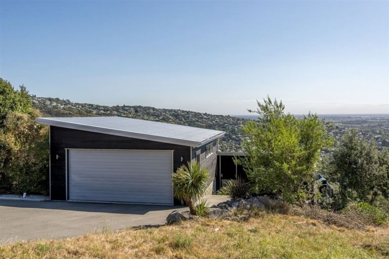 Photo of property in 100a Huntsbury Avenue, Huntsbury, Christchurch, 8022