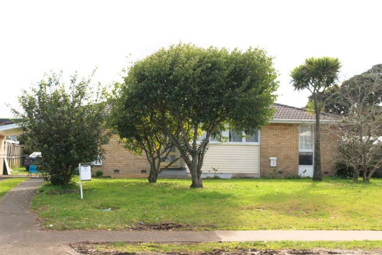 Photo of property in 3 Calthorp Close, Favona, Auckland, 2024