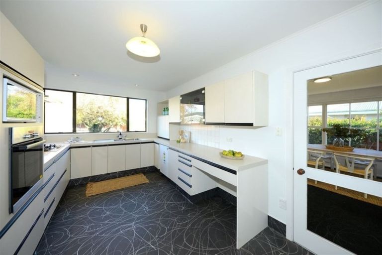 Photo of property in 3 Saint Clio Street, Ilam, Christchurch, 8041