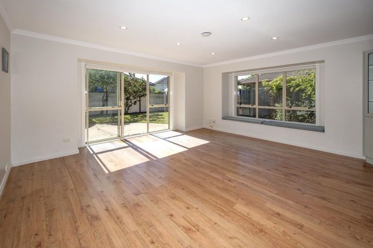 Photo of property in 10 Iroquois Place, Wigram, Christchurch, 8042