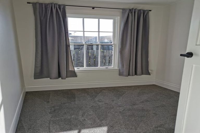 Photo of property in 4/141 Colwill Road, Massey, Auckland, 0614