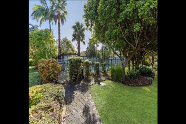 Photo of property in 81 Polo Prince Drive, Totara Park, Manurewa, 2576