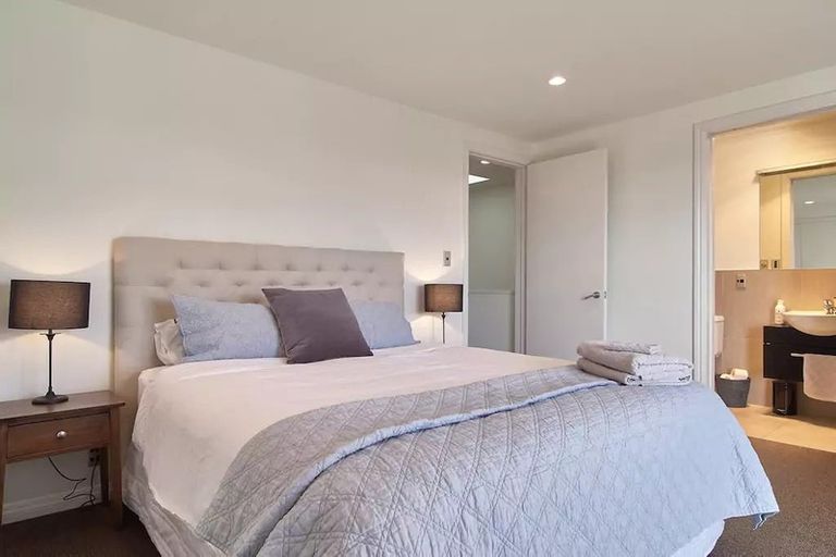 Photo of property in 8 Cheltenham Street, Merivale, Christchurch, 8014