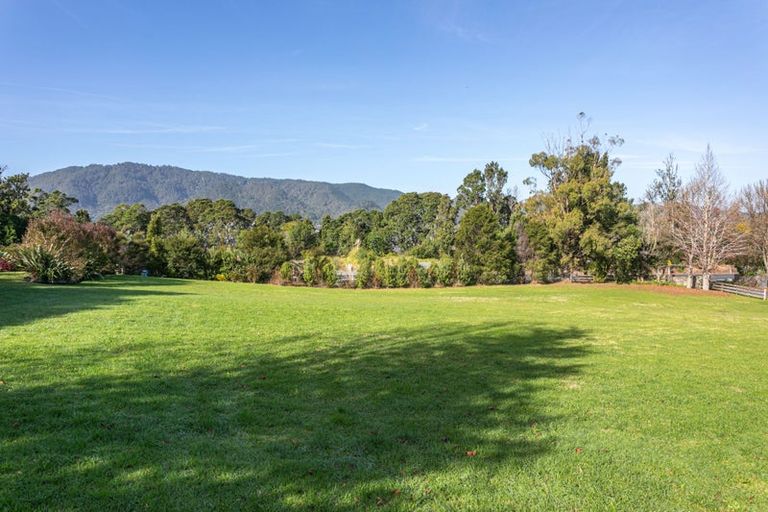 Photo of property in 6 Aldermen Lane, Tairua, 3579