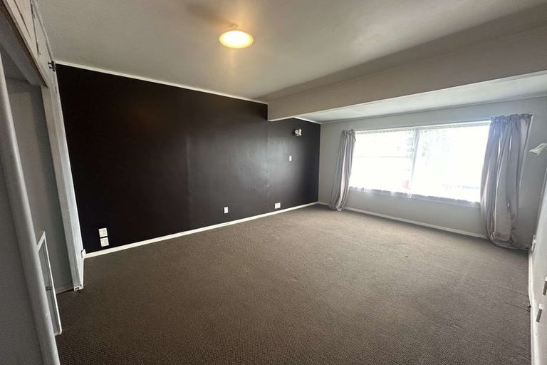 Photo of property in 52 Makarini Street, Paraparaumu, 5032