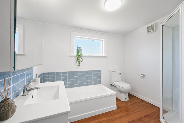 Photo of property in 9 Tarawera Road, Johnsonville, Wellington, 6037