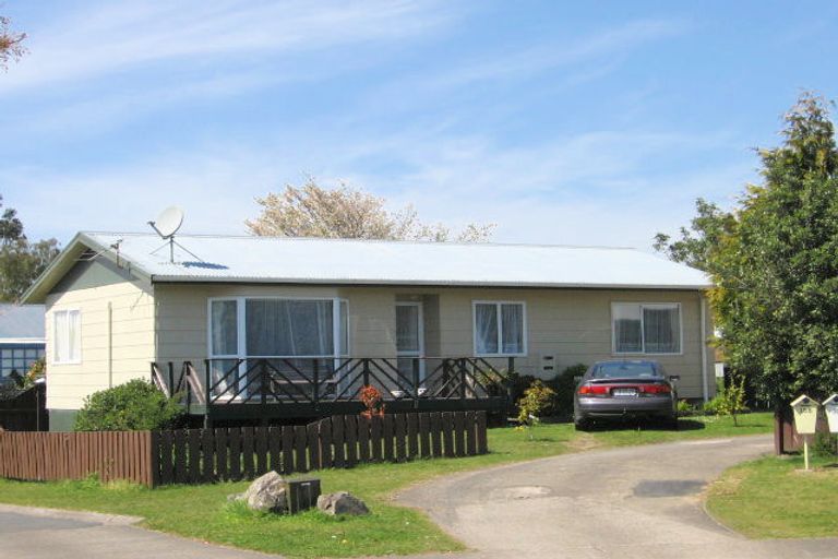 Photo of property in 15b Augustus Earle Place, Pukehangi, Rotorua, 3015