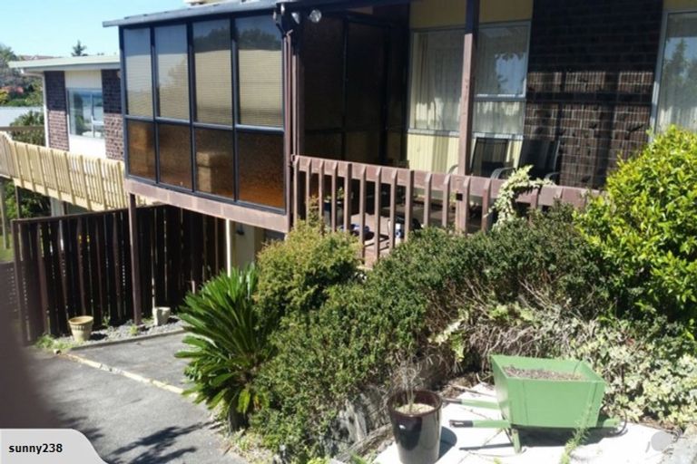 Photo of property in 1/20 Halldene Terrace, Red Beach, 0932