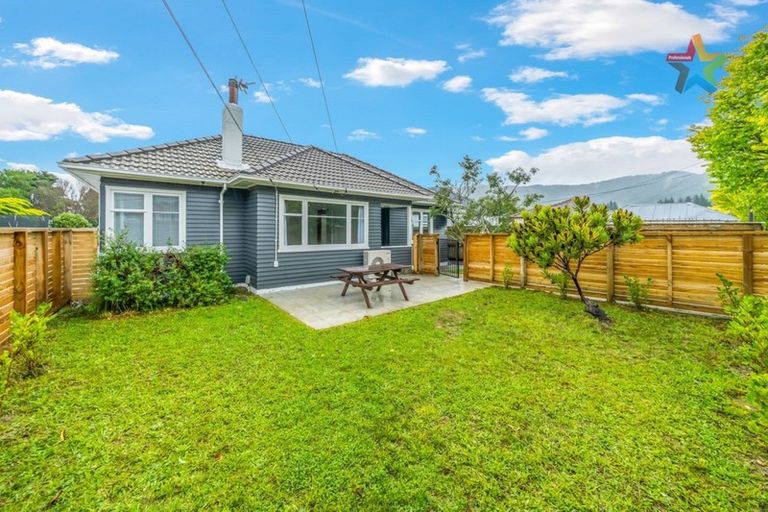 Photo of property in 15c Burden Avenue, Wainuiomata, Lower Hutt, 5014