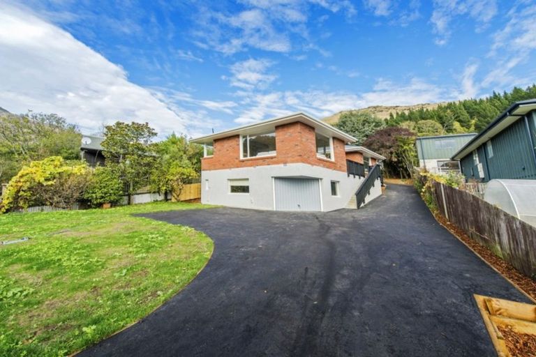 Photo of property in 11 Flinders Road, Heathcote Valley, Christchurch, 8022