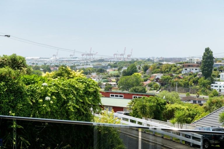 Photo of property in 65 Hinewa Road, Otumoetai, Tauranga, 3110