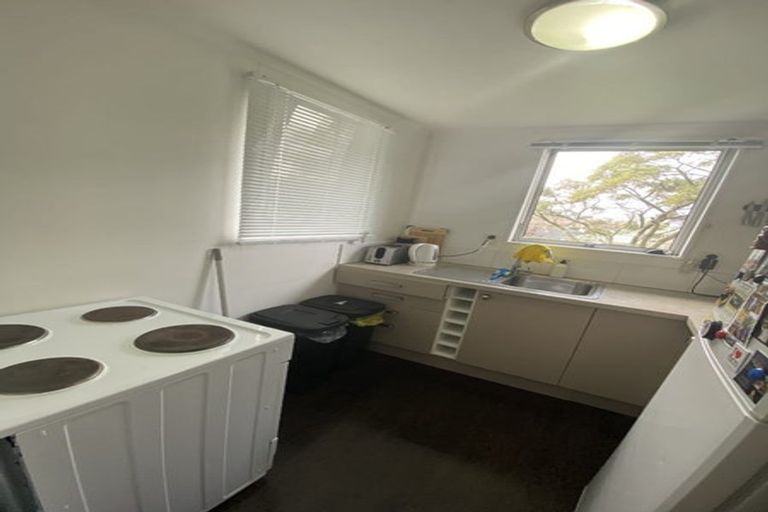 Photo of property in 16 Rodrigo Road, Kilbirnie, Wellington, 6022