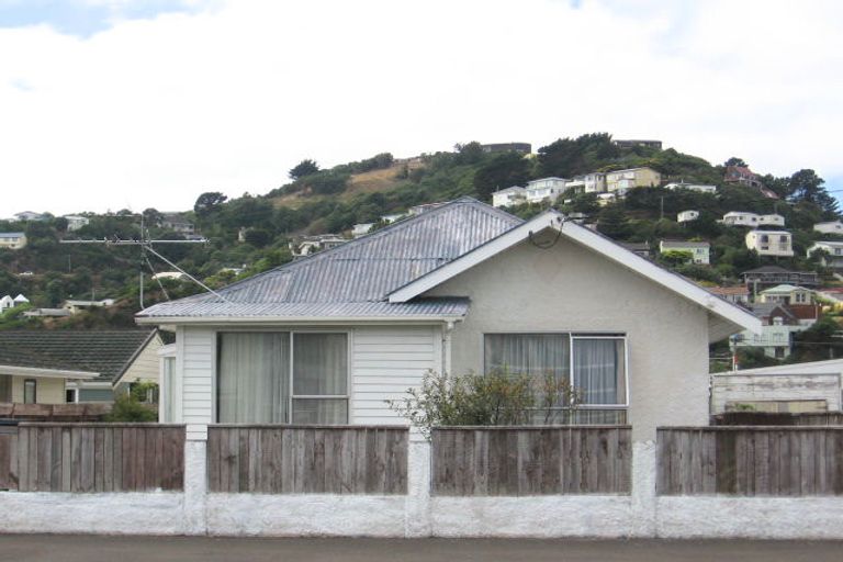 Photo of property in 22 Aparima Avenue, Miramar, Wellington, 6022