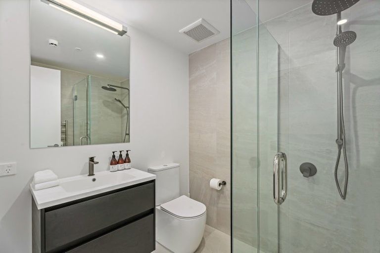 Photo of property in 16/7 Northlake Drive, Wanaka, 9305