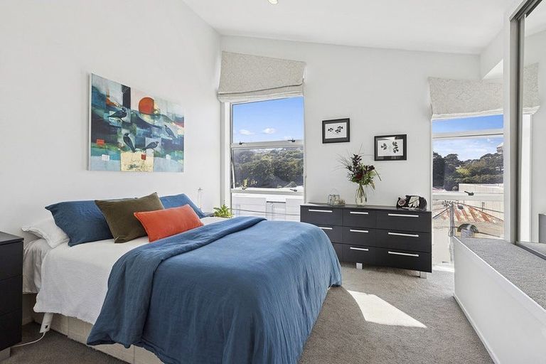 Photo of property in Mondrian Townhouses, 5/24 Hanson Street, Mount Cook, Wellington, 6021