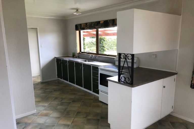 Photo of property in 22 Heron Crescent, Katikati, 3129