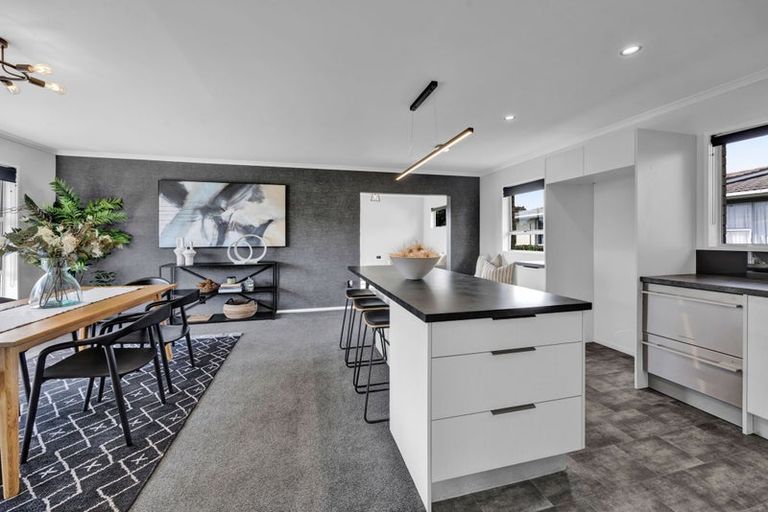 Photo of property in 20 Truby King Street, Merrilands, New Plymouth, 4312