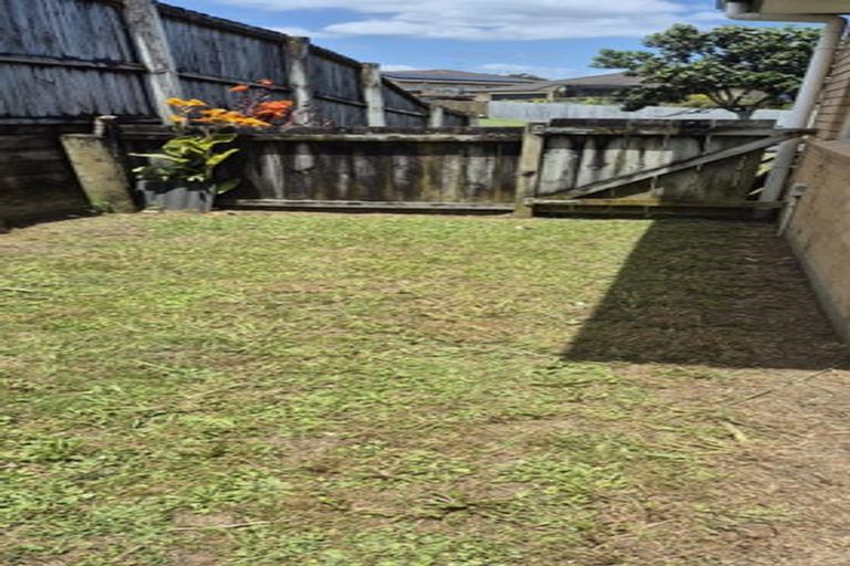 Photo of property in 29 Kathleen Reece Place, Waiuku, 2123