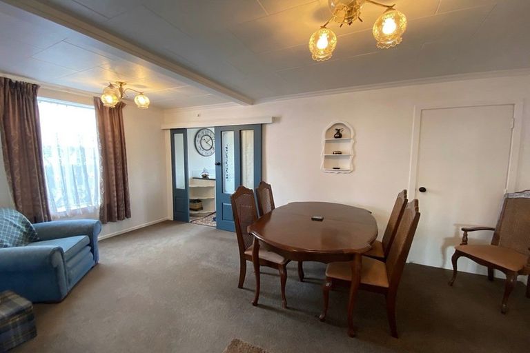 Photo of property in 34 Tennyson Street, Dannevirke, 4930