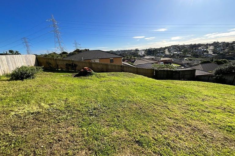 Photo of property in 15 Doone Place, Massey, Auckland, 0614