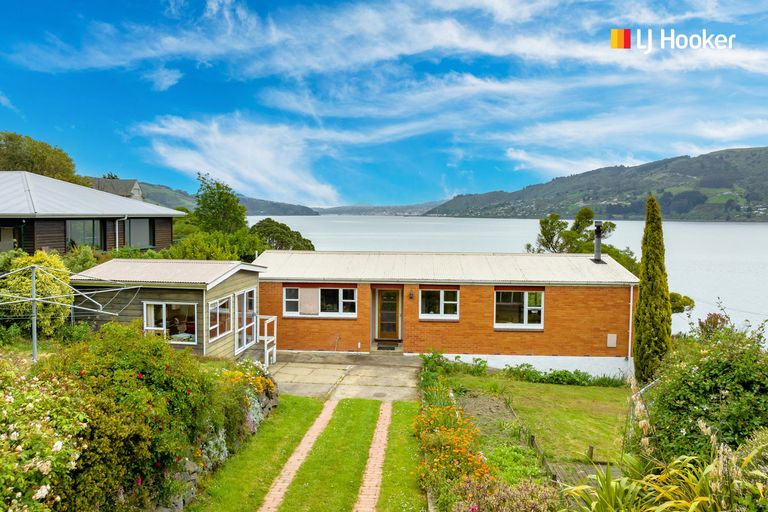 Photo of property in 536 Portobello Road, Macandrew Bay, Dunedin, 9014