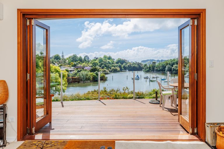 Photo of property in 87 Landing Road, Kerikeri, 0230