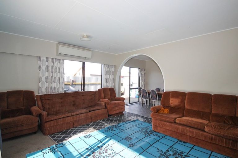 Photo of property in 5b Kilkee Terrace, Flaxmere, Hastings, 4120