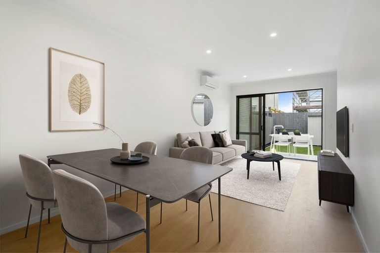 Photo of property in 5 Oyster Drive, Whenuapai, Auckland, 0618