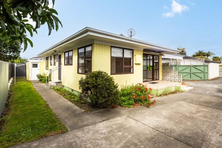 Photo of property in 2/1 Cassino Crescent, Onekawa, Napier, 4110