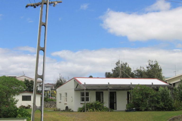 Photo of property in 68 Broadway Road, Waihi Beach, 3611