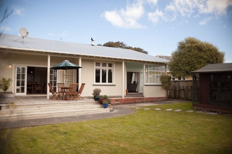 Photo of property in 17 Maxwell Avenue, Durie Hill, Whanganui, 4500