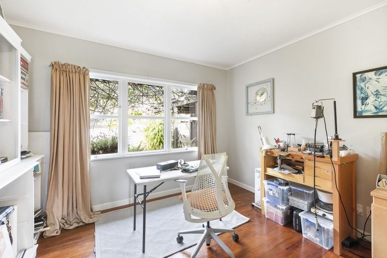Photo of property in 22 Huia Street, Waikanae, 5036