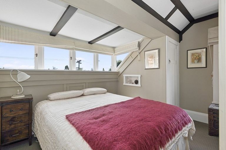 Photo of property in 48 Hillcrest Road, Hillcrest, Hamilton, 3216