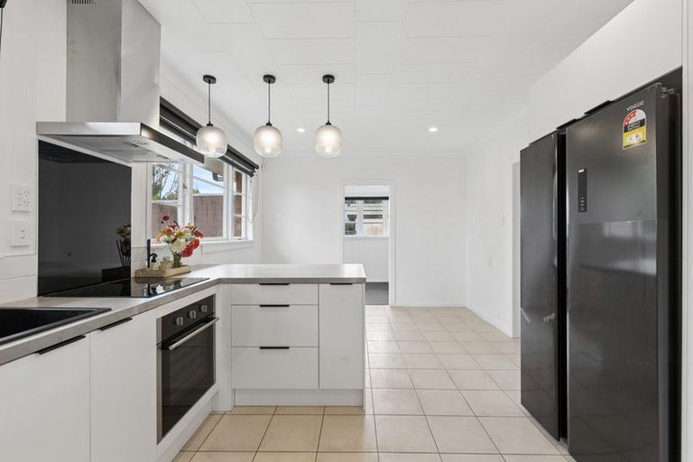 Photo of property in 222 Great South Road, Huntly, 3700