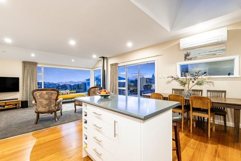 Photo of property in 33a Nevay Road, Miramar, Wellington, 6022