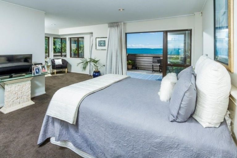 Photo of property in 246/44 Ocean View Road, Milford, Auckland, 0620