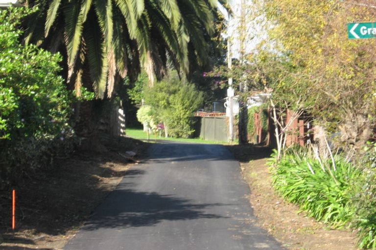 Photo of property in 15 Grande Vue Road, Hillpark, Auckland, 2102