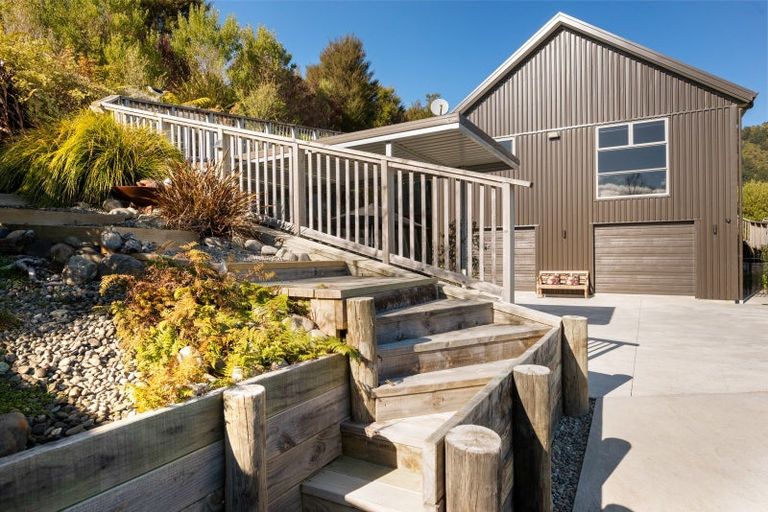 Photo of property in 49 Boons Valley Road, Waikawa, Picton, 7220