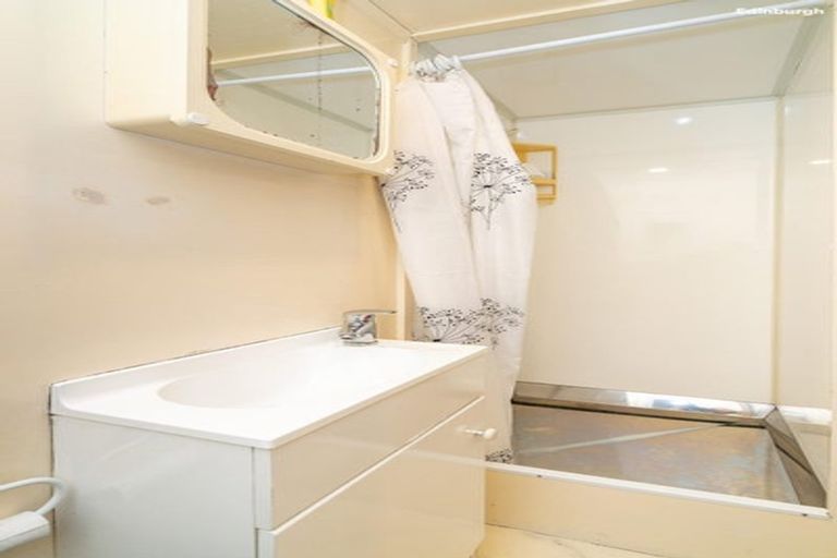 Photo of property in 24 Henry Street, Maori Hill, Dunedin, 9010