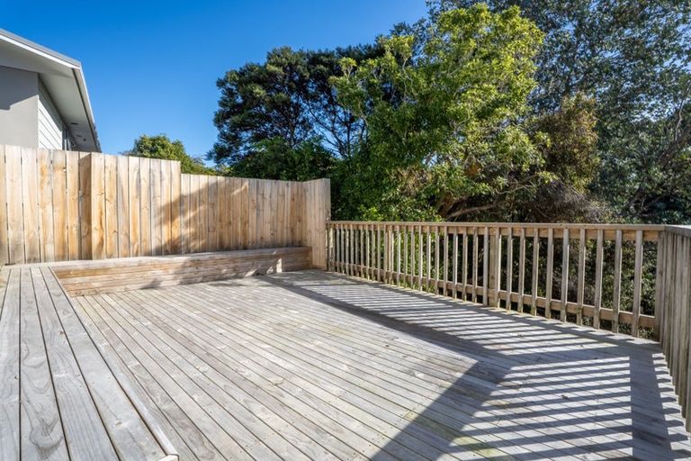 Photo of property in 15 Woolwich Close, Whitby, Porirua, 5024