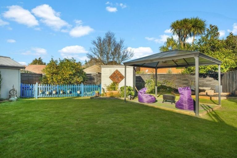 Photo of property in 11 Jellicoe Drive, Hamilton East, Hamilton, 3216